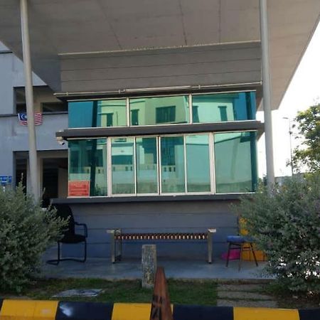 Affordable Stay @ Rue'S Villa Tropika Apartment, Ukm Bangi Zewnętrze zdjęcie