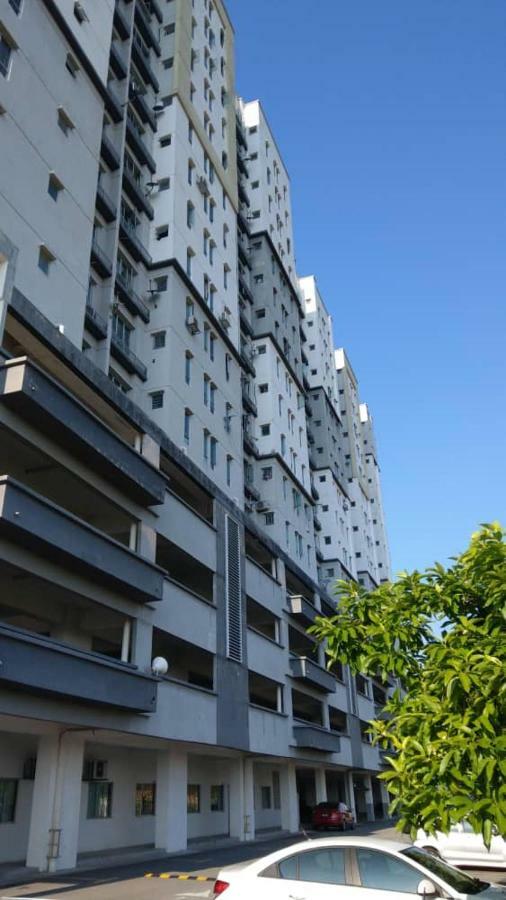 Affordable Stay @ Rue'S Villa Tropika Apartment, Ukm Bangi Zewnętrze zdjęcie